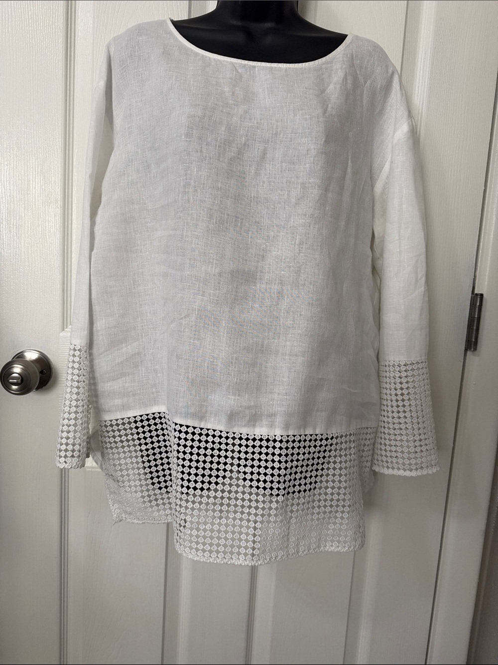 Women's White Linen Crochet-Hem Long Sleeve Top